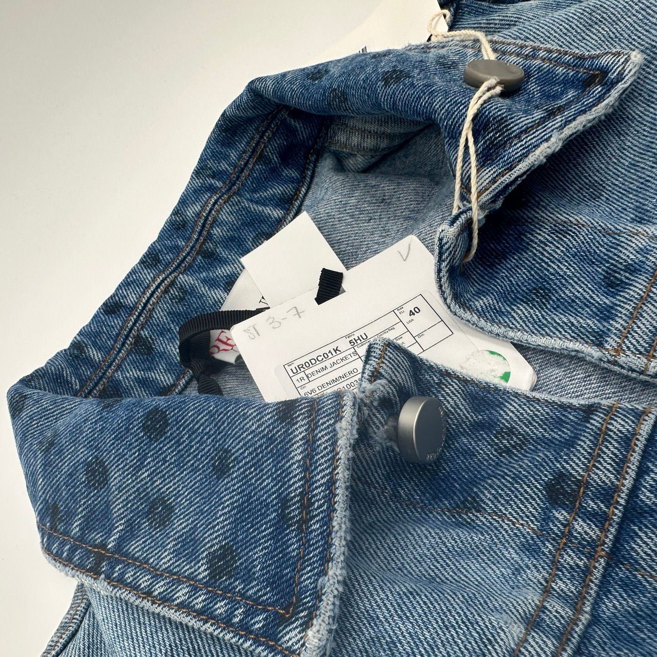 RED VALENTINO（レッドヴァレンティノ）ドット柄デニムジャケット