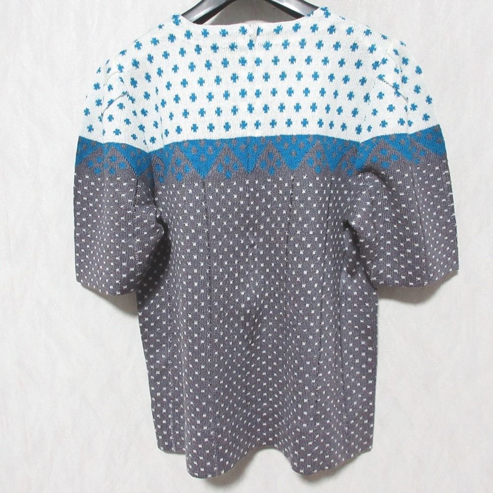 美品 斎藤都世子 トヨコサイトウ 刺繍 ショートスリーブ ニット