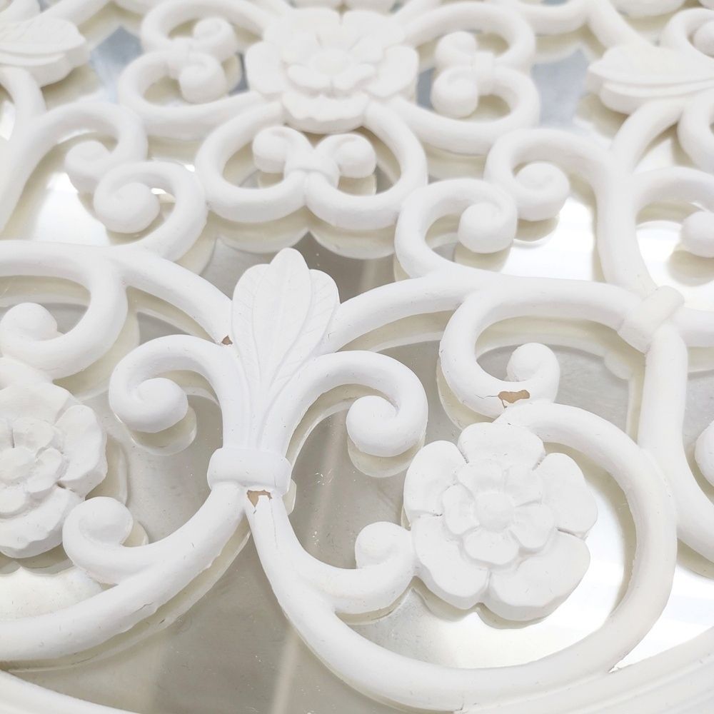 Laura Ashley 未使用品 壁掛けミラー 鏡 インテリアその他 ホワイト