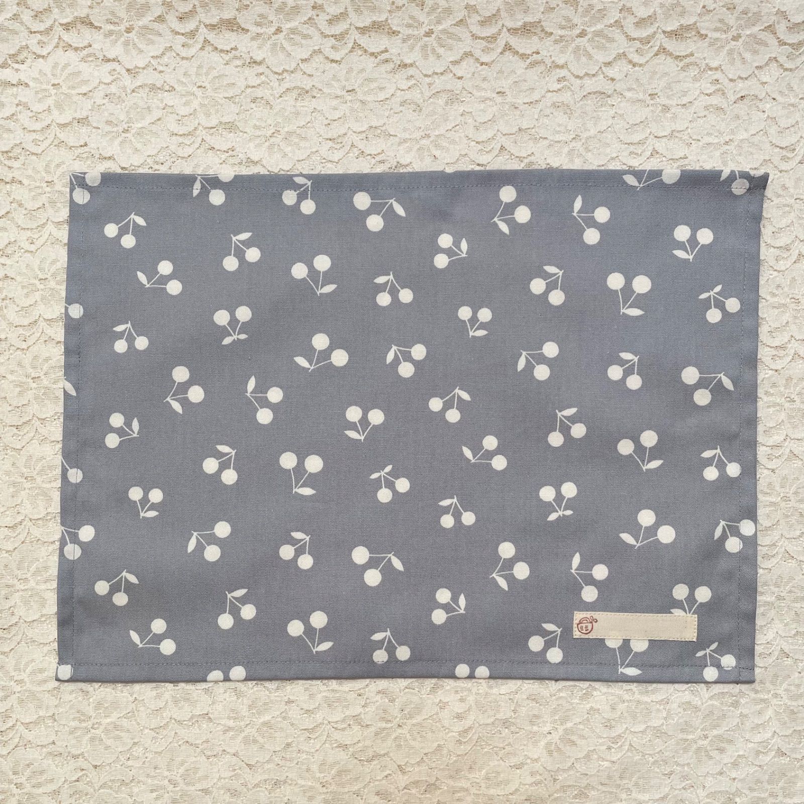 ランチョンマット さくらんぼ♪ - メルカリ