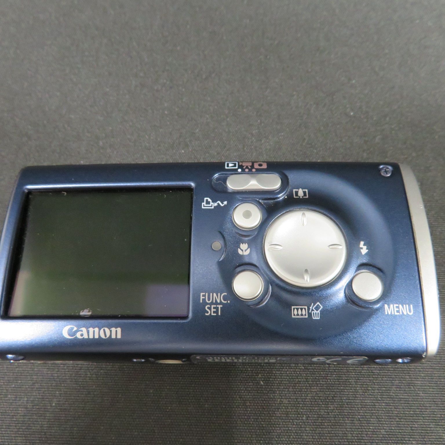 8024☆デジタルカメラ□IXY DIGITAL PC1205□純正バッテリー(NB-4L