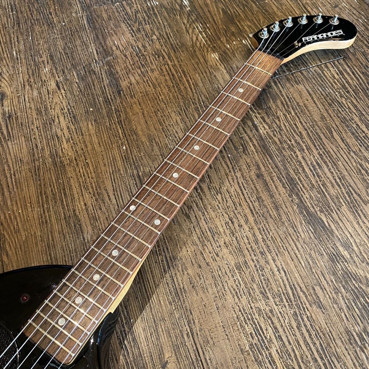 Fernandes ZO-3 Electric Guitar アンプ内蔵 エレキギター