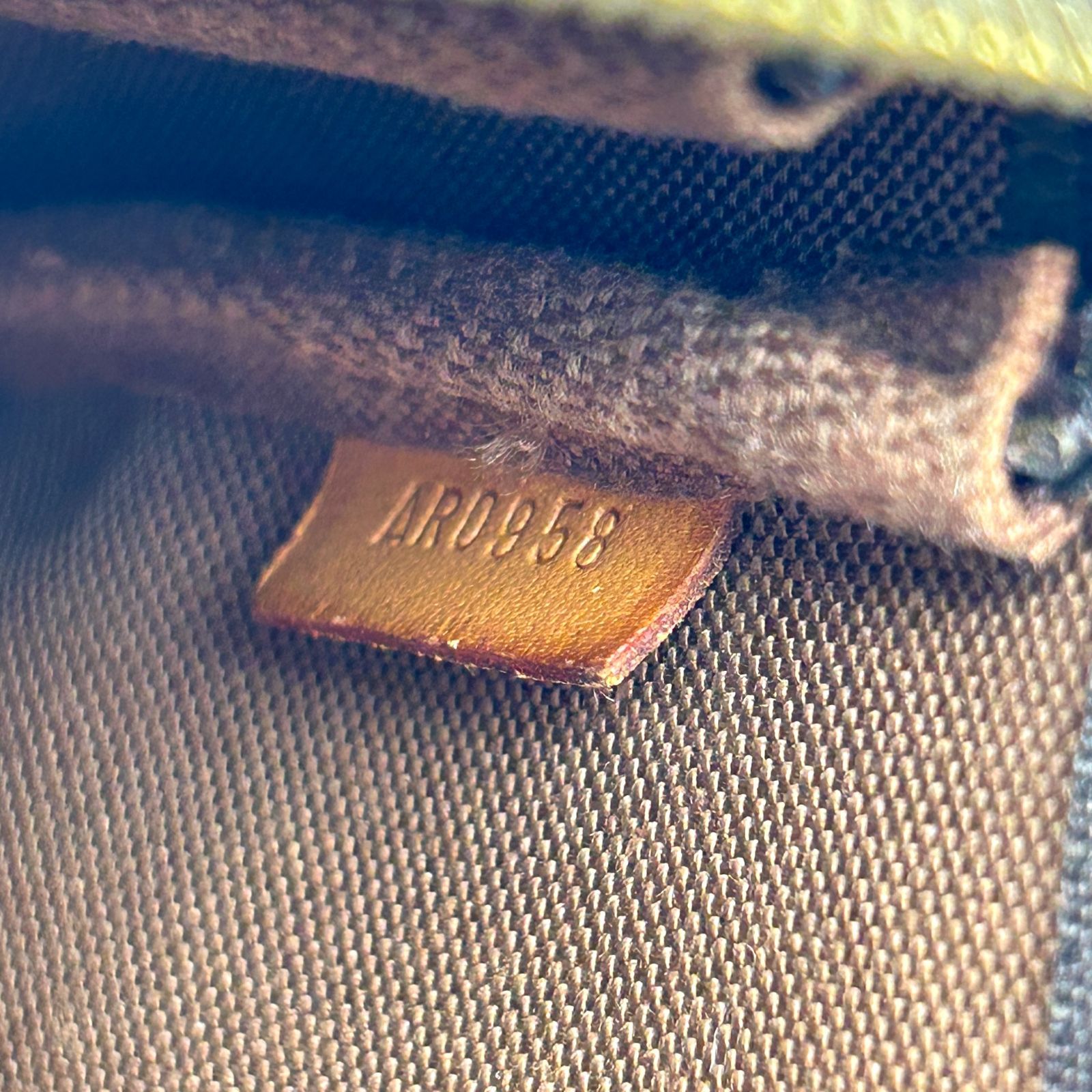 Louis Vuitton ルイヴィトン モノグラム ポシェット アクセソワール