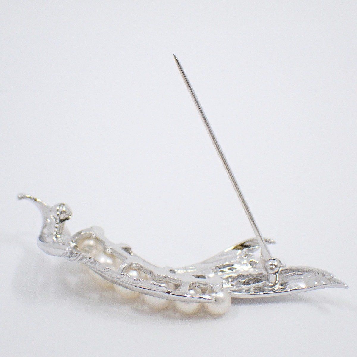 美品】MIKIMOTO ミキモト リーフモチーフ ブローチ シルバー/パール6粒