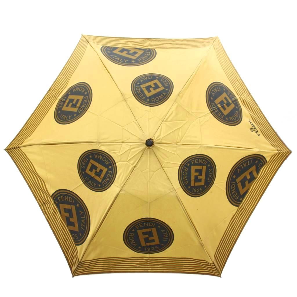 フェンディ FENDI 雨傘 アンブレラ 折りたたみ傘 ロゴ 総柄 ゴールド色