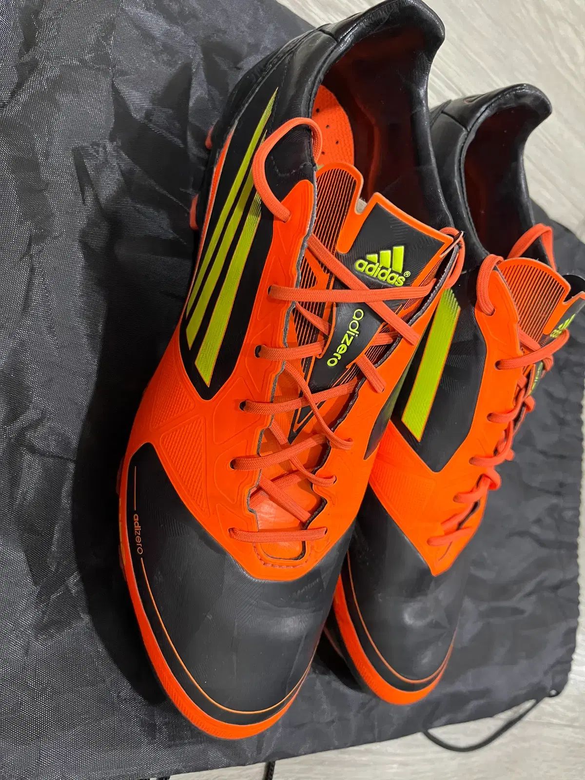 高品質 アディダス F50 アディゼロ TRX HG 260 サッカーシューズ