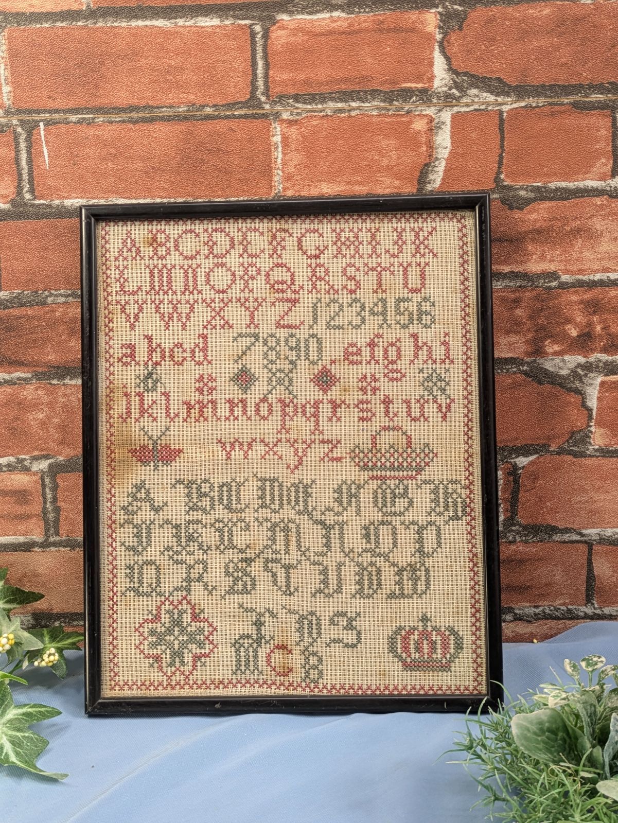 イギリス アンティーク 刺繍額 スクールサンプラー - メルカリ
