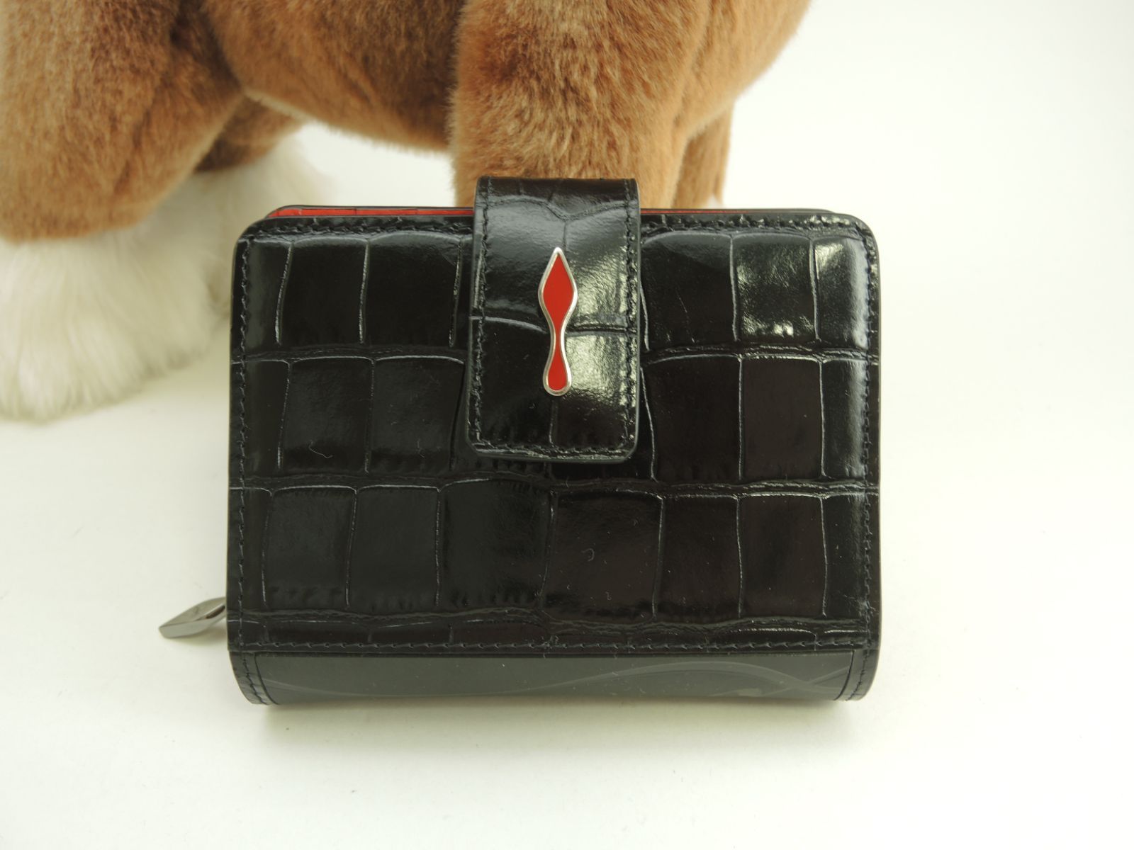 クリスチャンルブタン 2折財布 パロマ クロコ型押レザー黒赤
