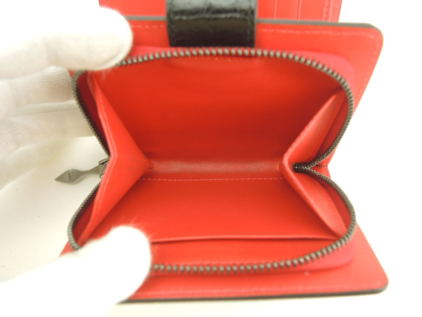 クリスチャンルブタン 2折財布 パロマ クロコ型押レザー黒赤