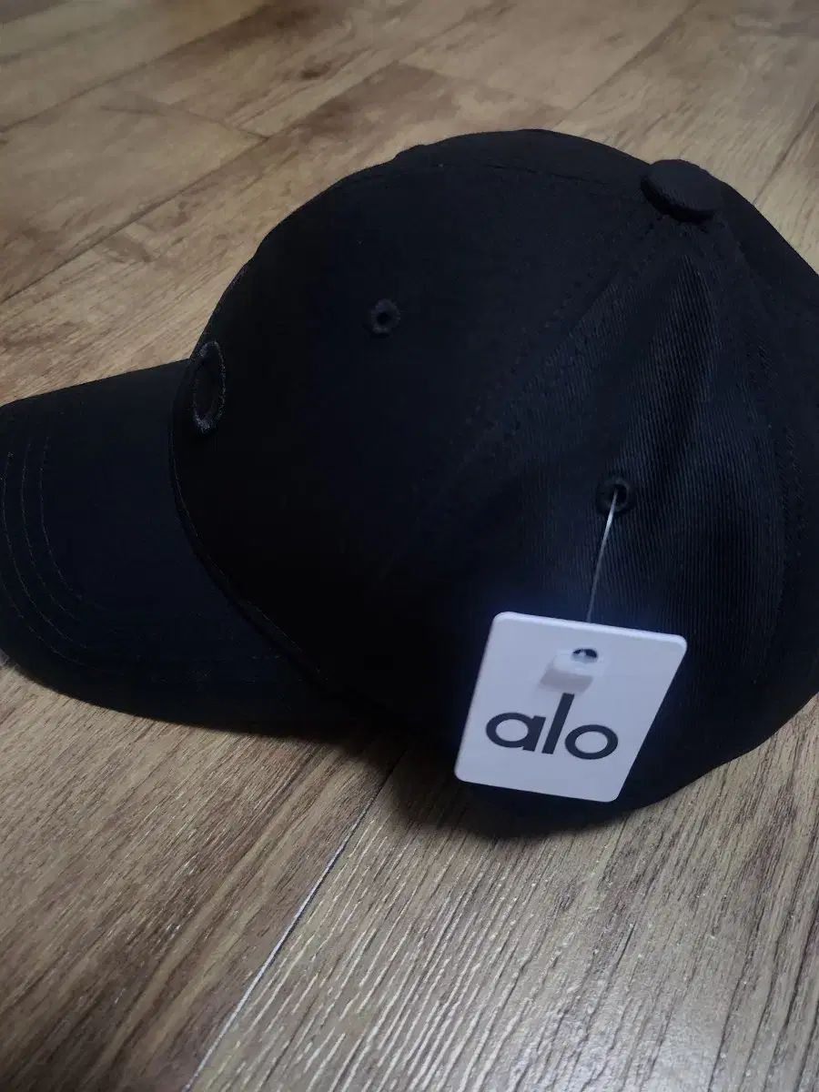 アロ alo ブラック ボールキャップ (新品) - メルカリ