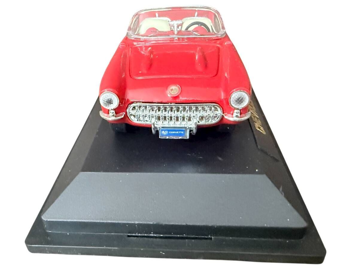 コレクターズエディション 1957年型 シボレー コルベット 1:43スケール