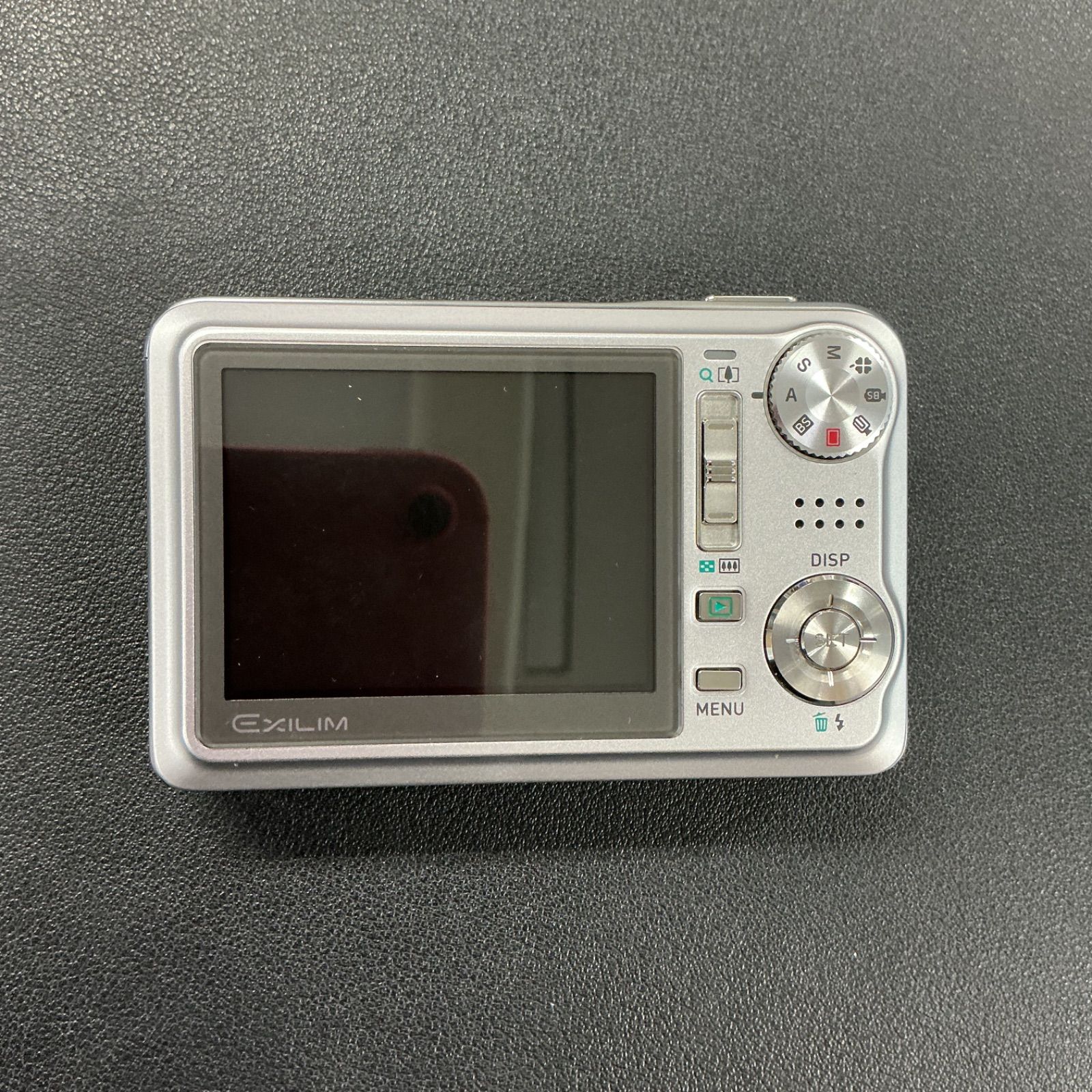 B7272 CASIO EXILIM EX-V7 7.2 MEGA PIXELS 6.3-44.1mm カシオ