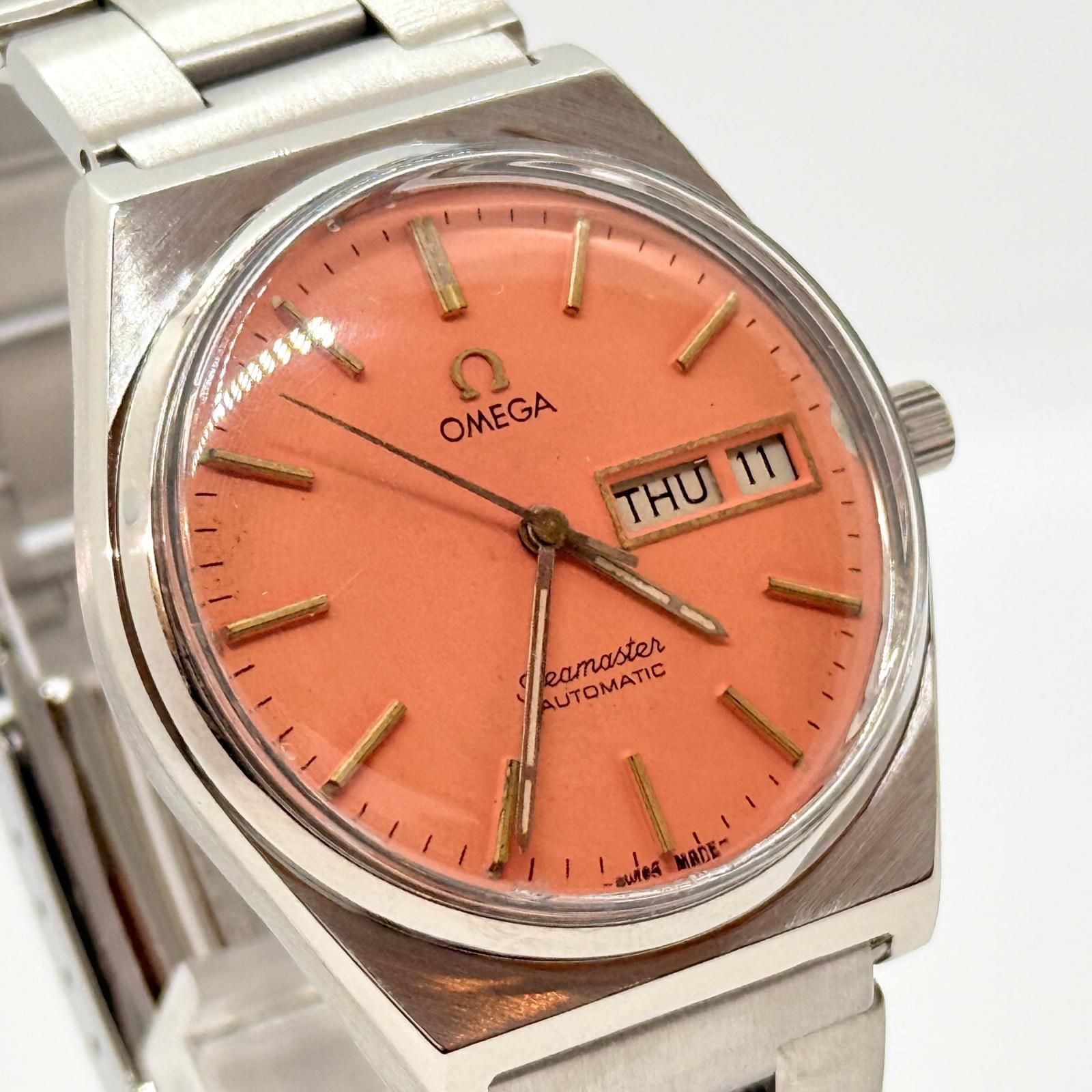 レッド文字盤 腕時計