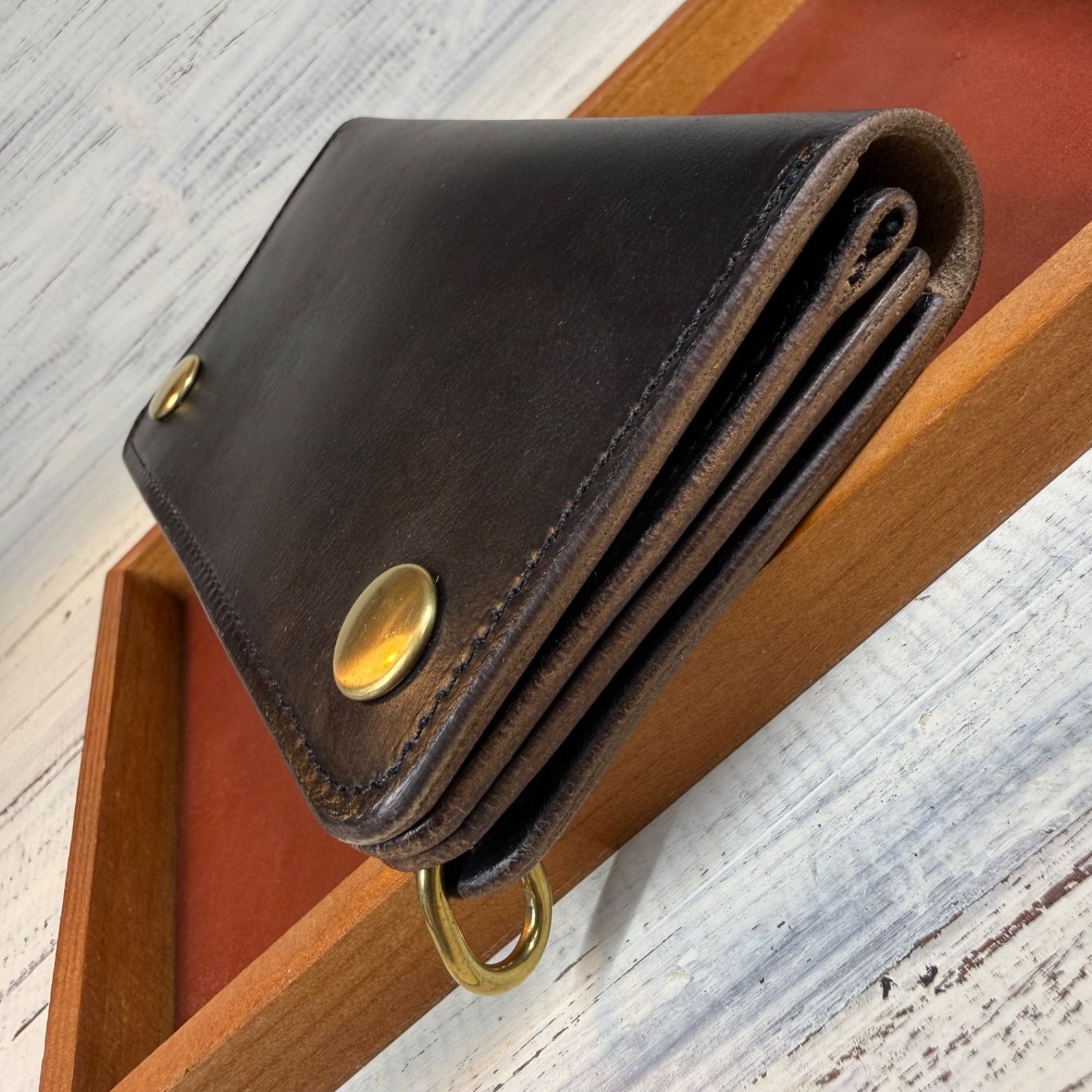 トラッカーウォレットミドル 3層】クロムエクセル ゴールド universal