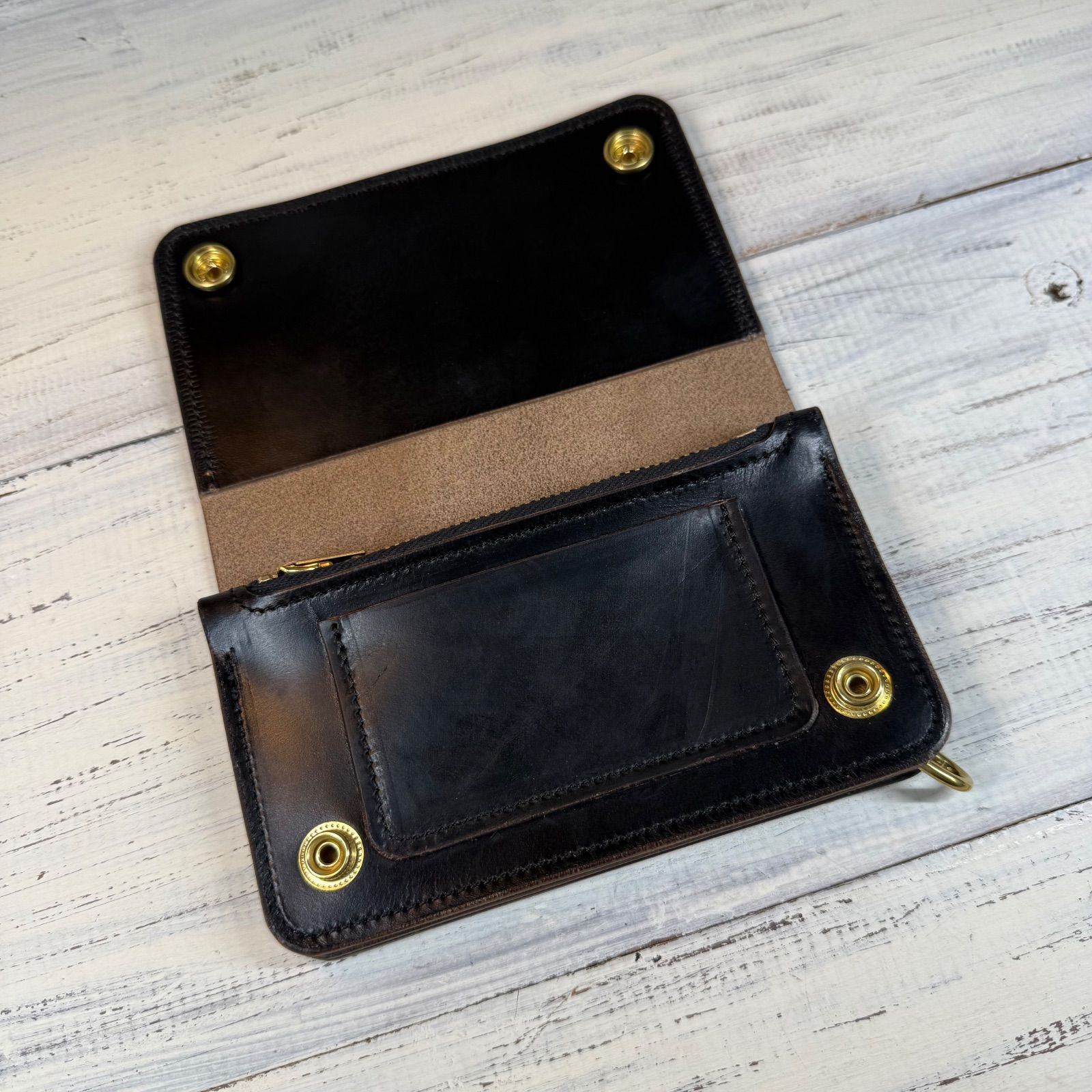 トラッカーウォレットミドル 3層】クロムエクセル ゴールド universal