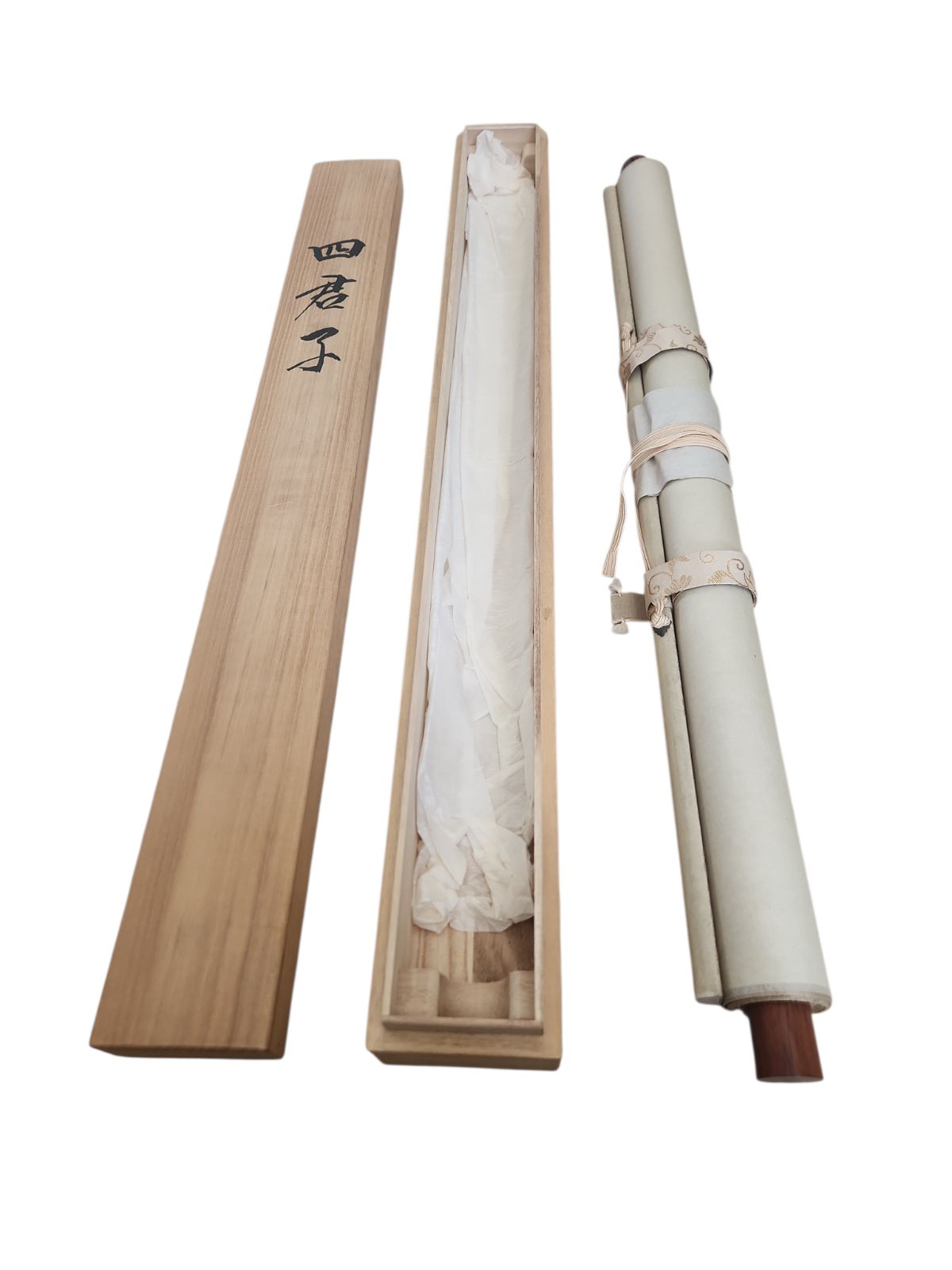 共箱付き】四君子 掛け軸 在銘 花図 梅 竹 菊 和室 床の間 - メルカリ