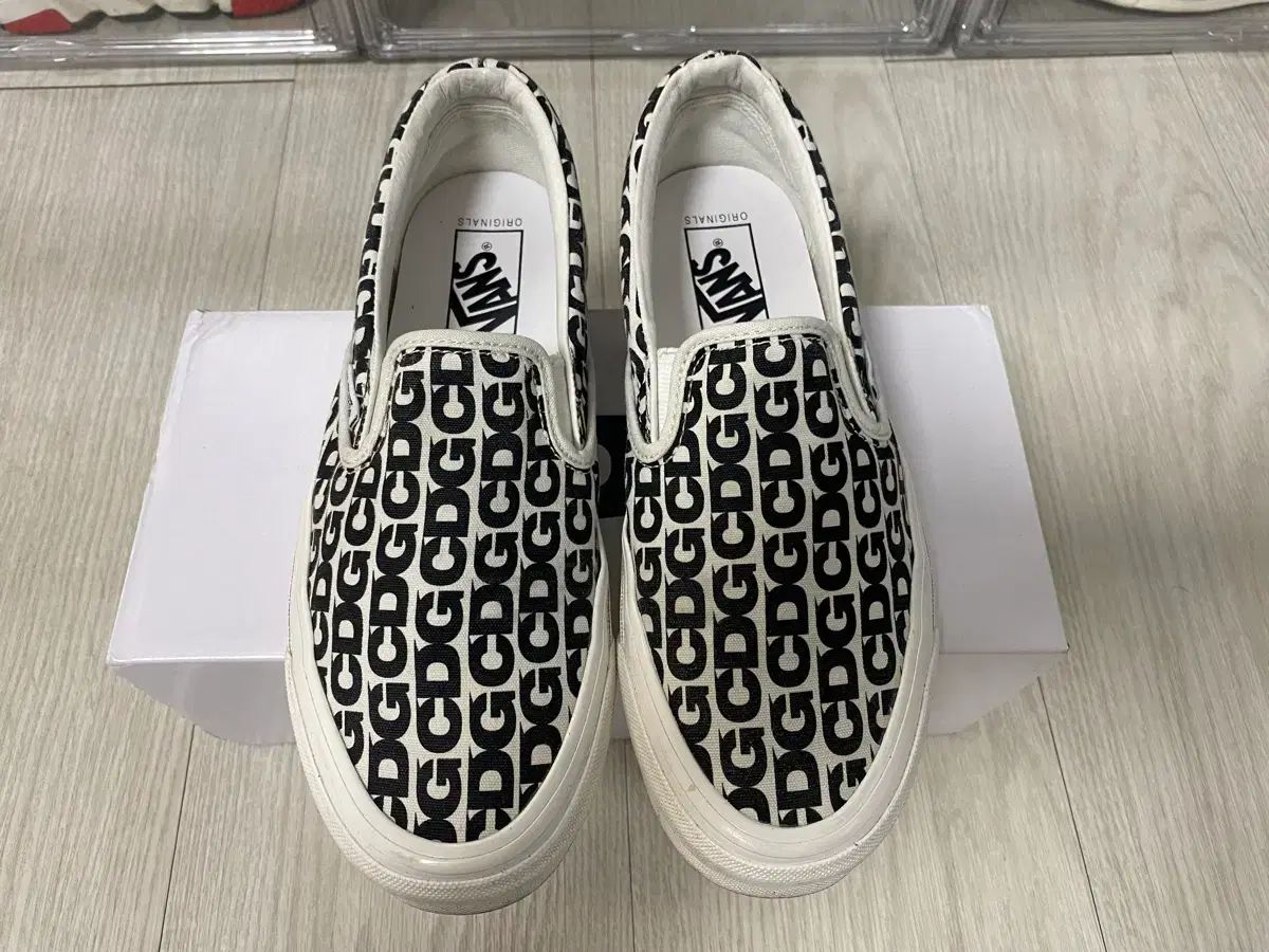 250 VANS X CDG コム・デ・ギャルソン コラボ スリッポン 