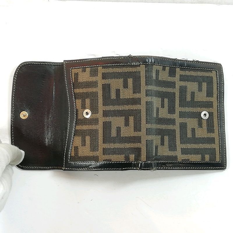 中古】【送料無料】FENDI フェンディ 2251-12671-079 ズッカ柄 2つ折り