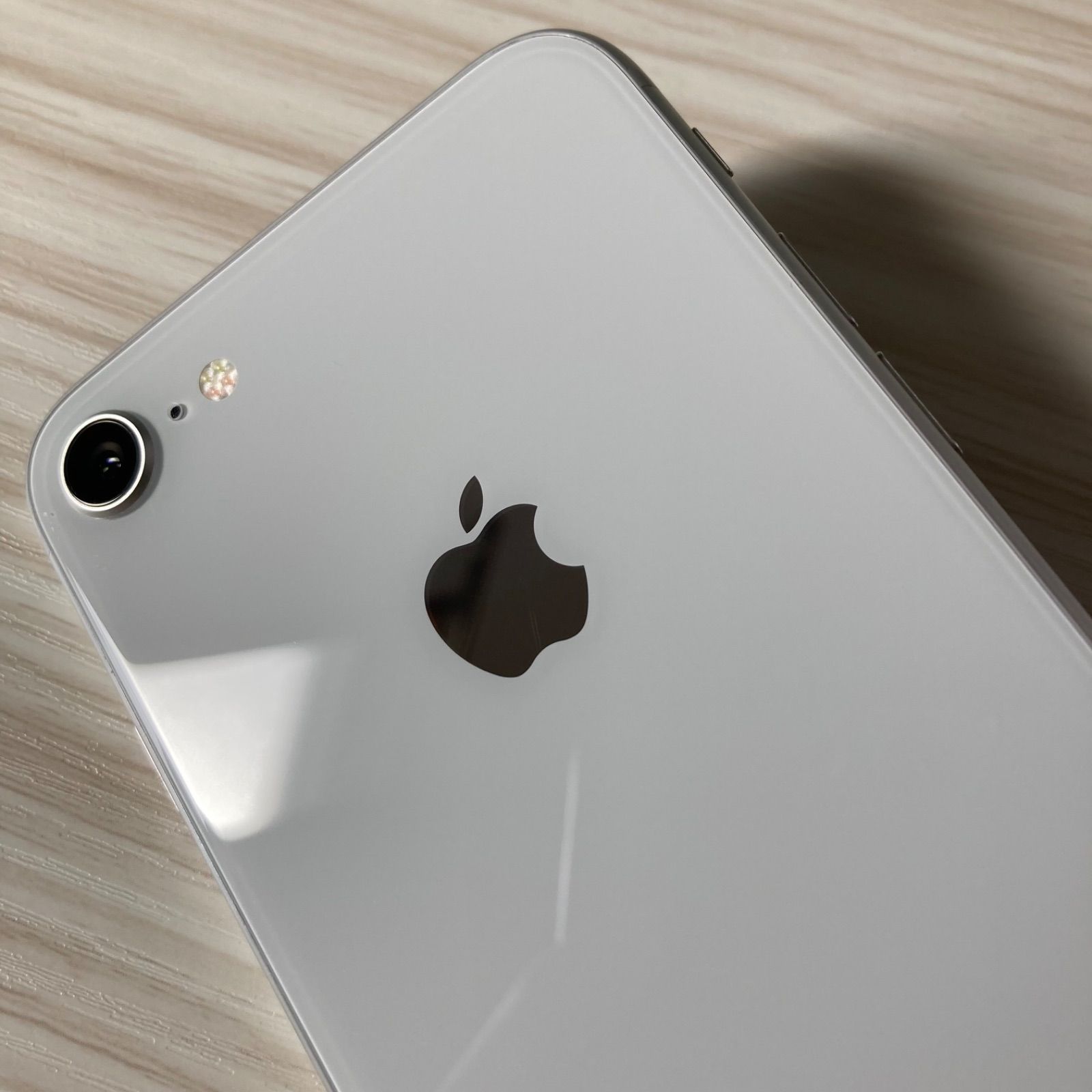 美品】iPhone8 64GB Silver バッテリー78% SIMフリー - メルカリ