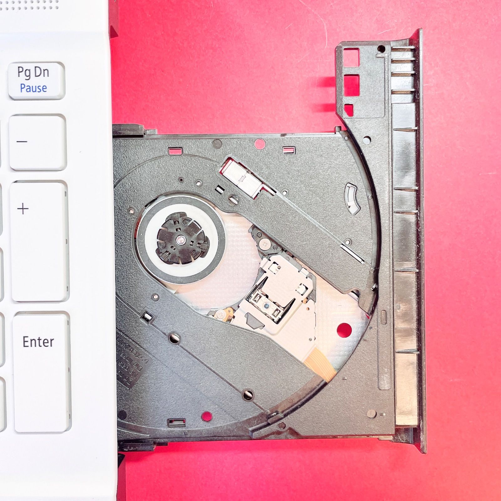 バッテリー良好‼️ブルーレイ見れる✨️たっぷり大容量1TB✨️16GB