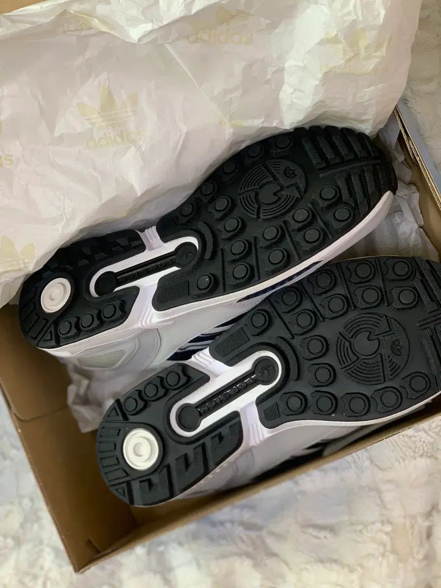 新品 アディダス ZX8000 スニーカー 250mm - メルカリ
