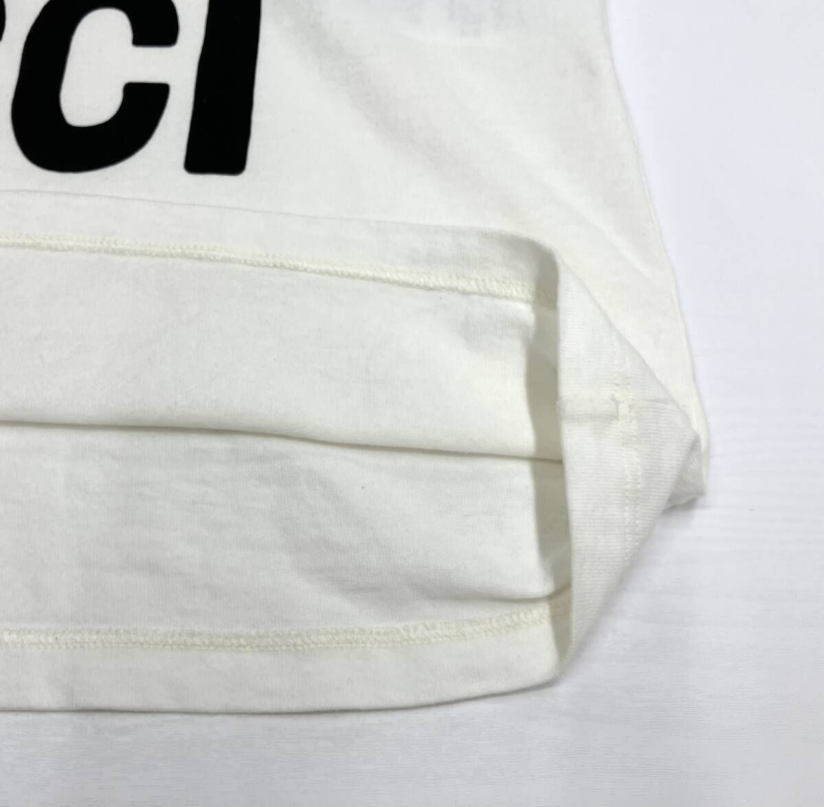 GUCCI グッチ Tシャツ ストロベリープリント 615044 XJDZU サイズS 