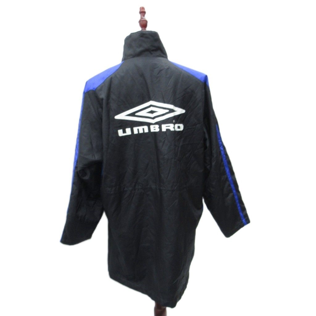 ガンバ大阪のロゴ入りベンチロングコート アンブロ UMBRO サッカーウェア ベンチコート ロング丈 ガンバ大阪