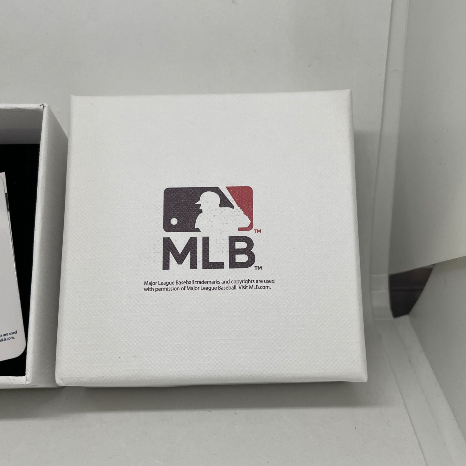 新品】MLB公式 ホワイトソックス フープピアス シルバー 両耳用 完売品 