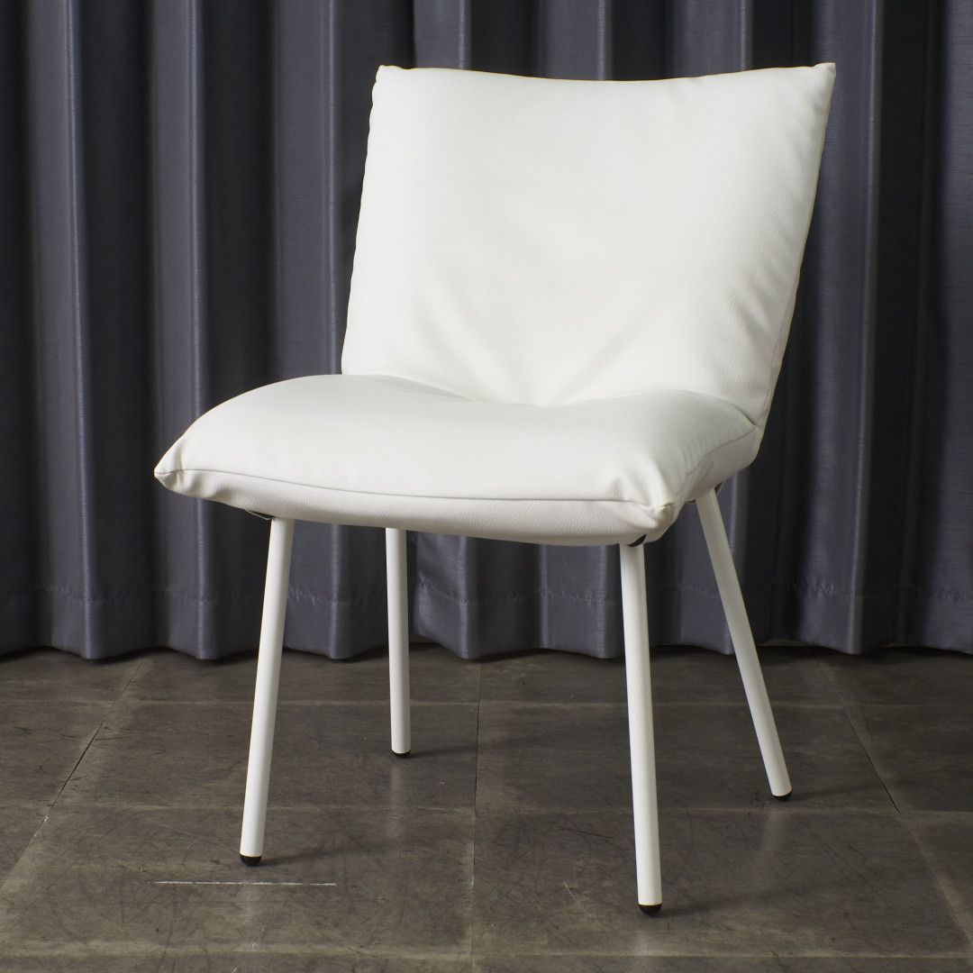 定価10万〜 Ligne Roset Calin スチールレッグ ダイニングチェア 椅子