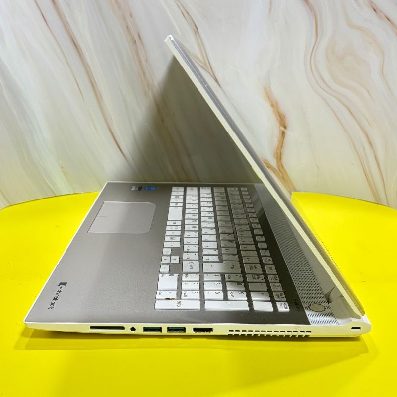 Core i3ノートパソコン【SALE‼】美品✨SSD爆速✨ windows11✨オフィス