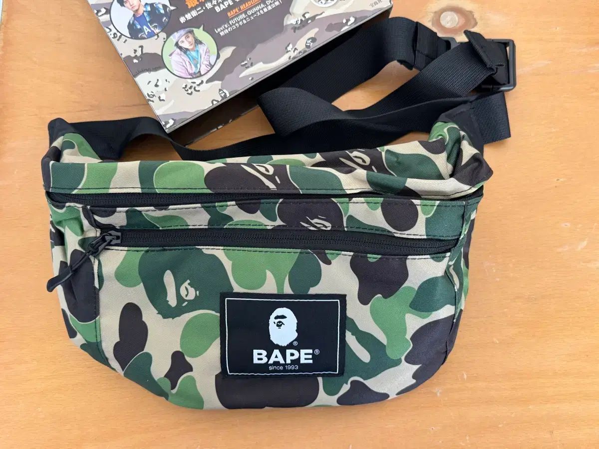 A BATHING APE アベイシングエイプ カモフラ バッグ - メルカリ