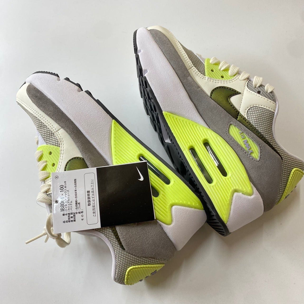 NIKE W AIR MAX 90 LV8 ナイキ エア マックス 90 LV8 グレー/ホワイト