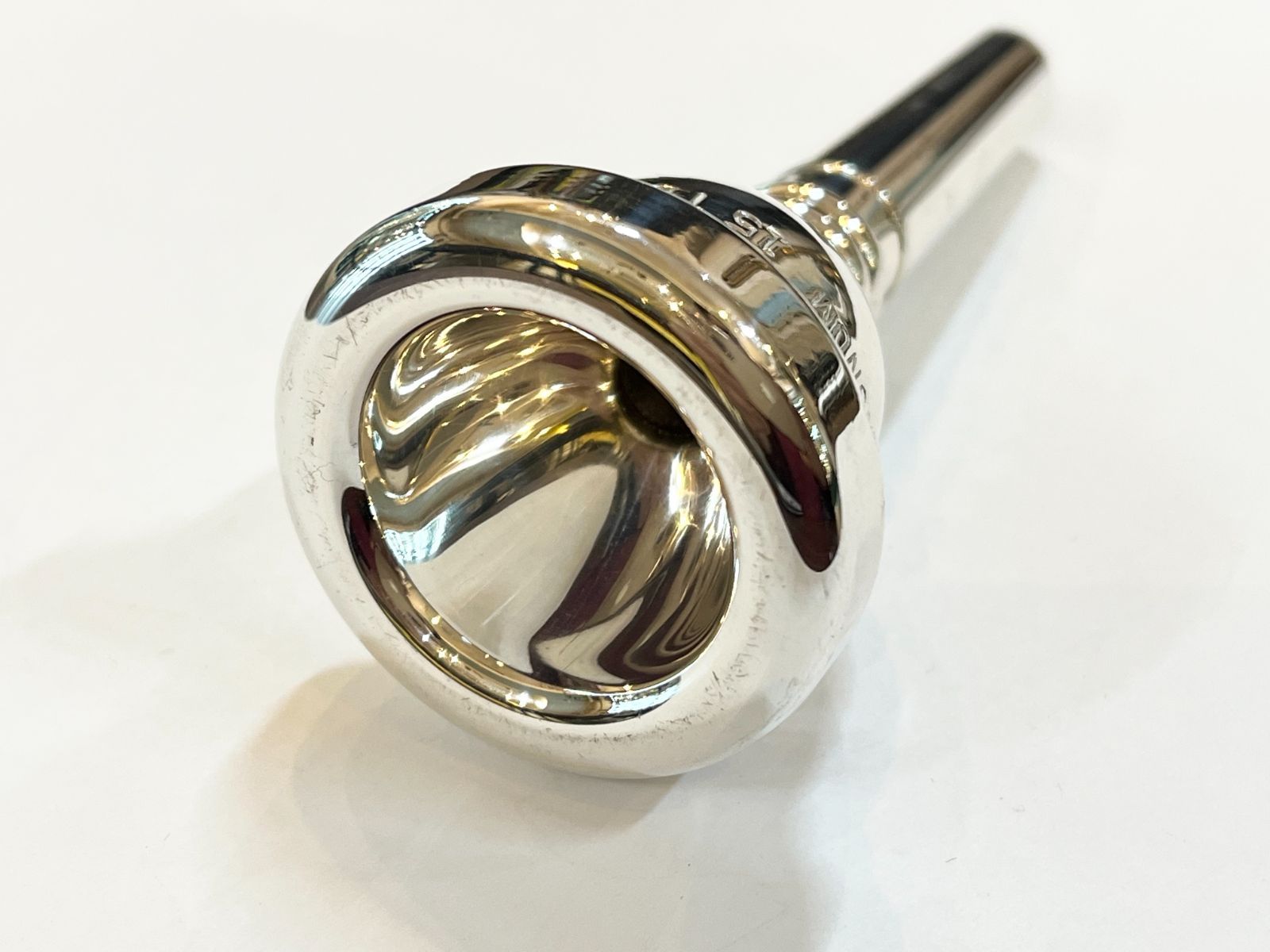 【新品】 ジェロームカレ マグナム 15TD トロンボーン マウスピース 希少品 ジェロームカレ トロンボーンマウスピース MAGNAUM 15 TD 細管【中古