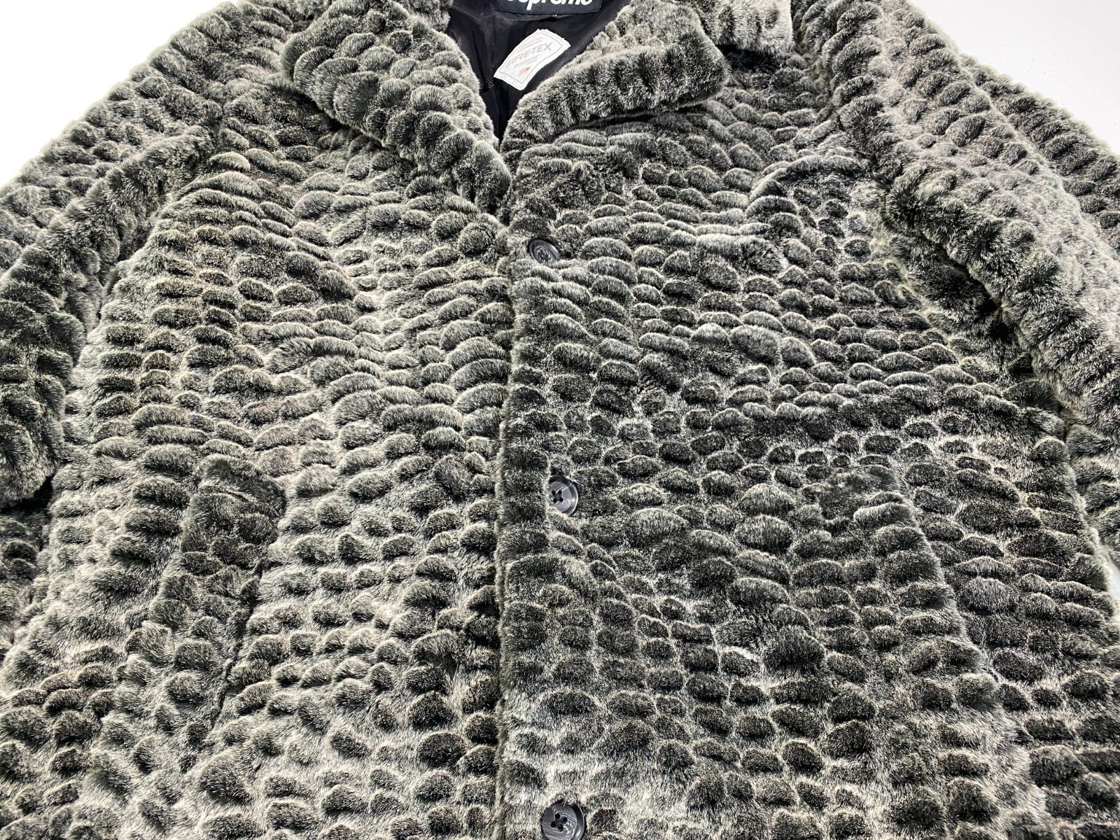七重浜75-3-080220nh] Supreme Croc Faux Fur Overcoat シュプリーム