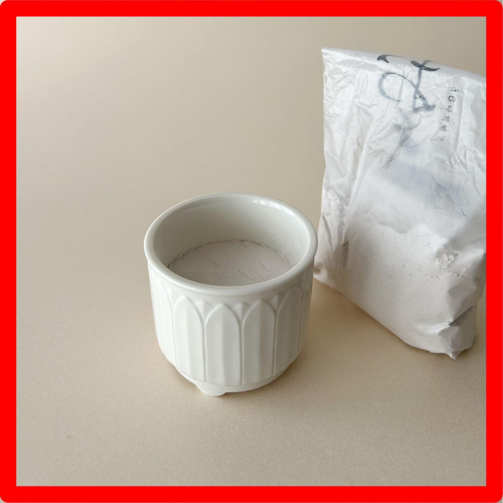 ☆送料無料☆Color:蓮（はす） 香炉 陶器製 2寸 三足 木箱付き｜香炉灰