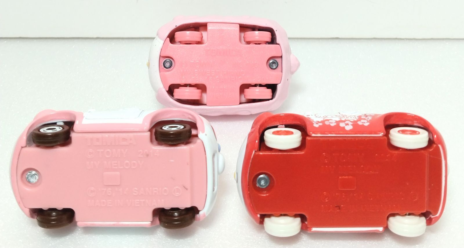 トミカ サンリオ ミニカー 6台セット ハローキティ / マイメロディ