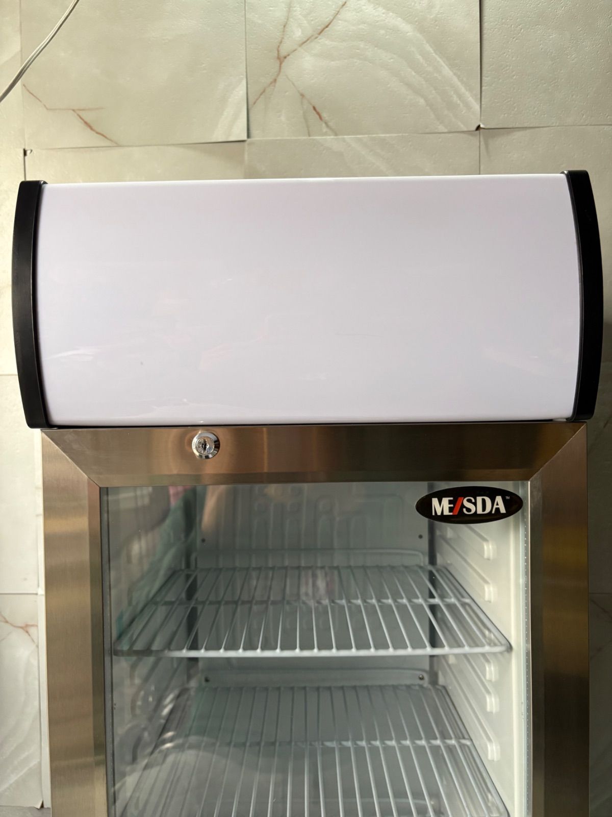 ③ ジャパンメイセイダ ディスプレイクーラー/ ショーケース冷蔵庫