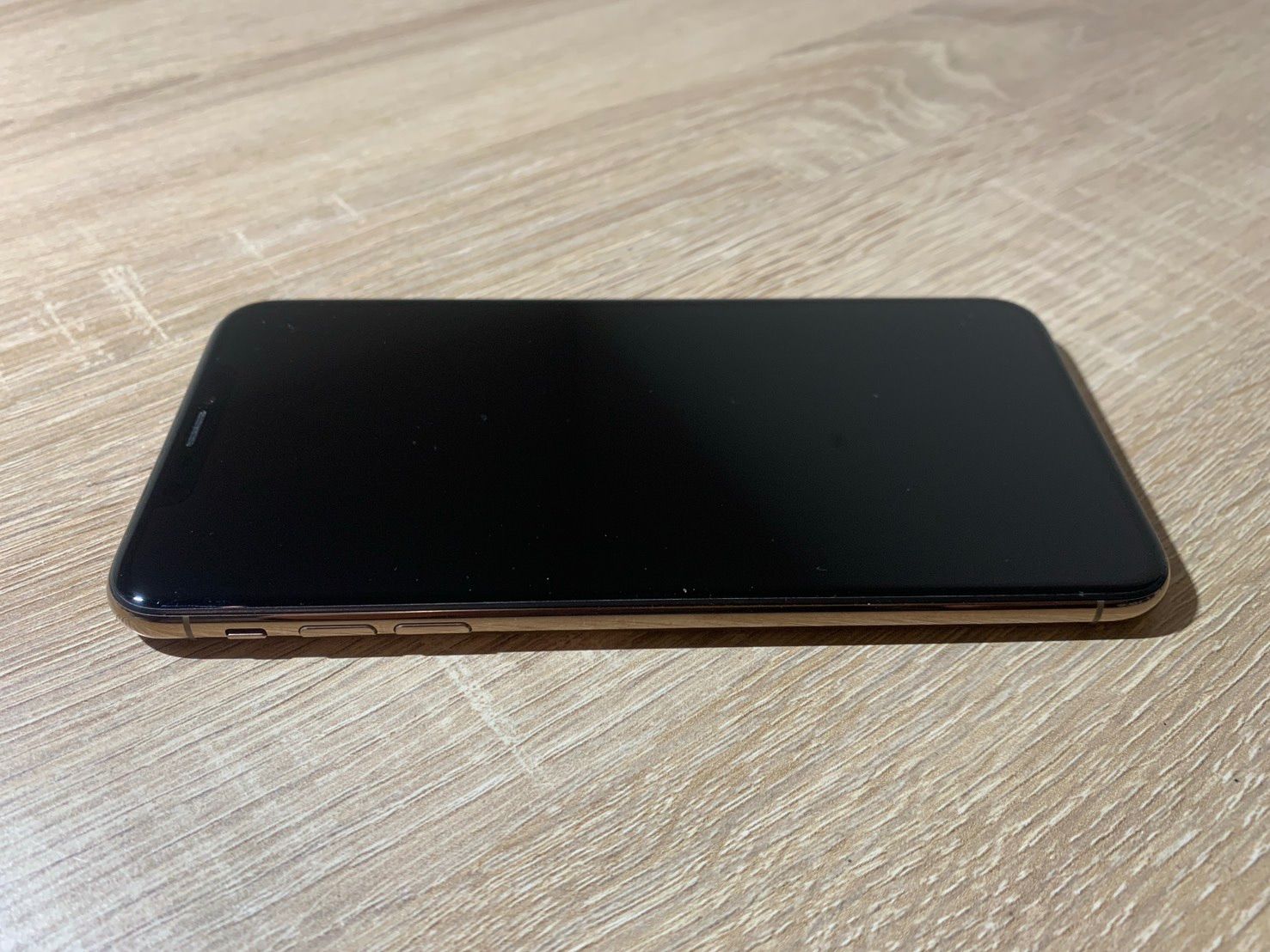 8452 iPhone XS MAX 256GB ゴールド - メルカリ