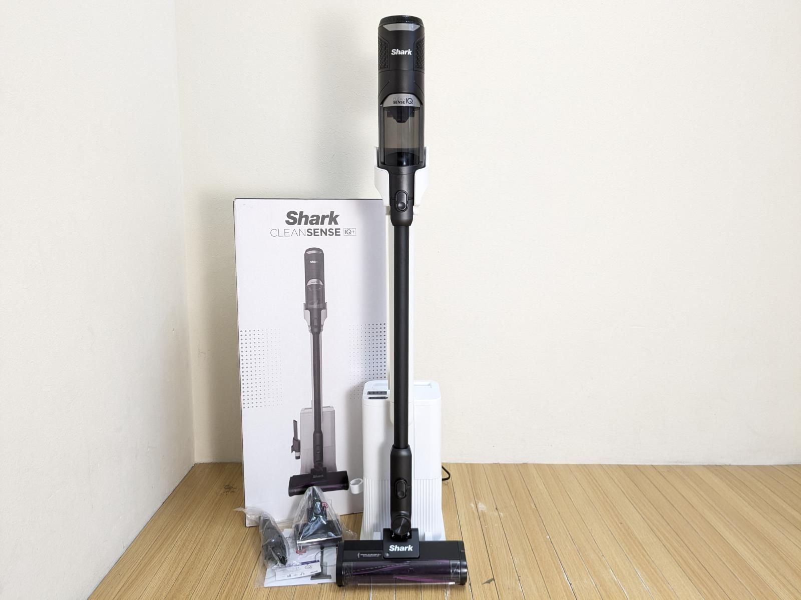 美品 Shark シャーク コードレスクリーナー CLEANSENSE IQ+ IW3145JT6