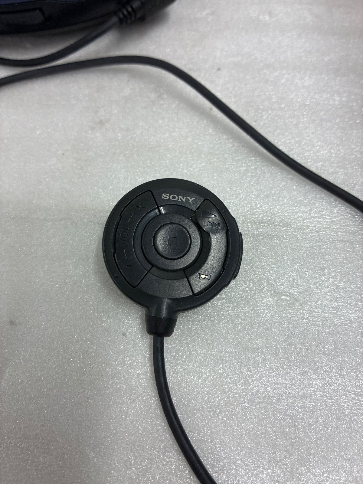 ポータブルCDプレーヤー SONY D-E666 ジャンク品 - メルカリ