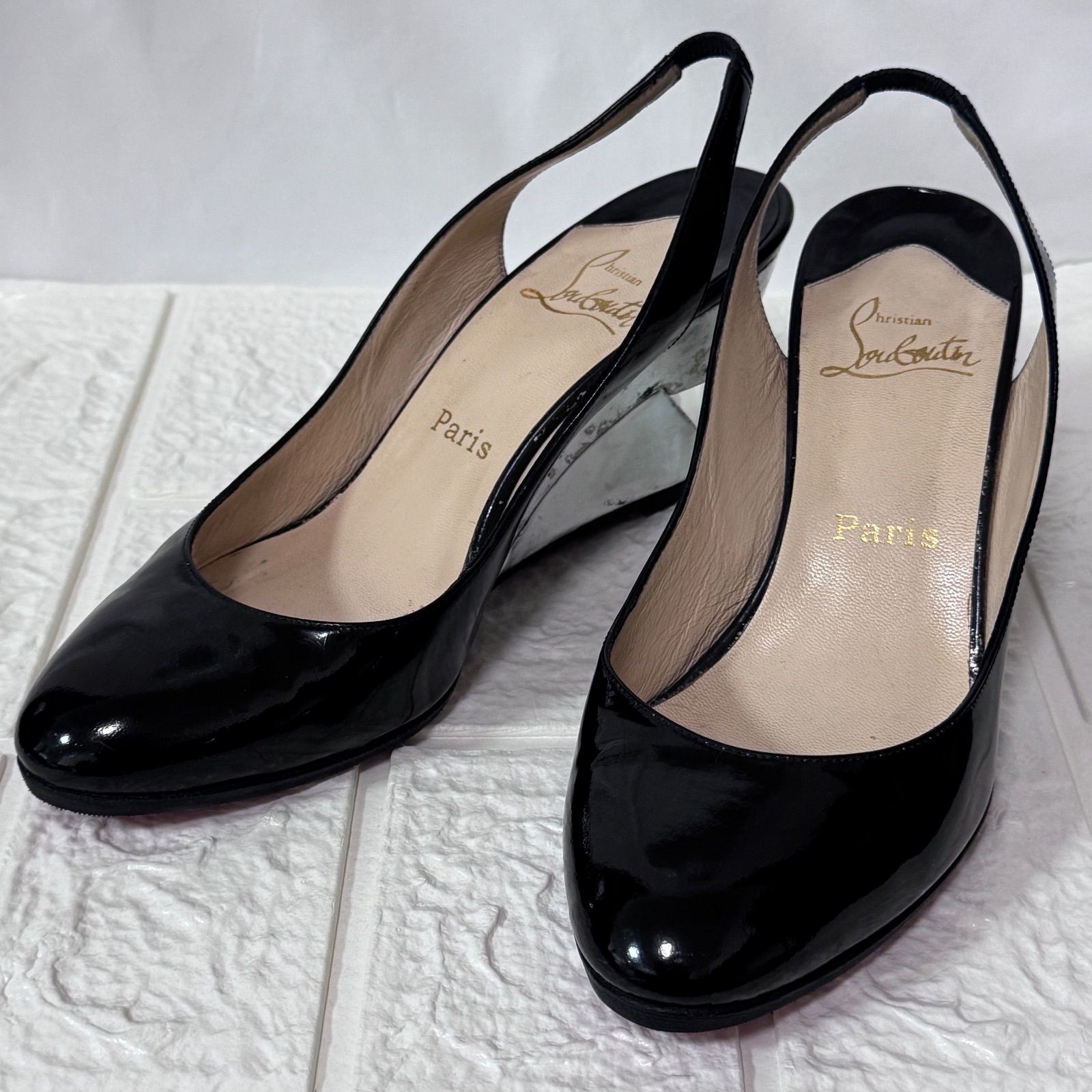 Christian Louboutin クリスチャンルブタン パテントレザー パンプス