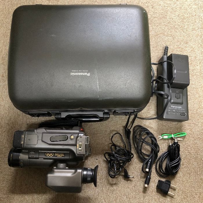 ジャンク品 動作未確認(通電確認済み) ビデオカメラ NV-S9 Panasonic 