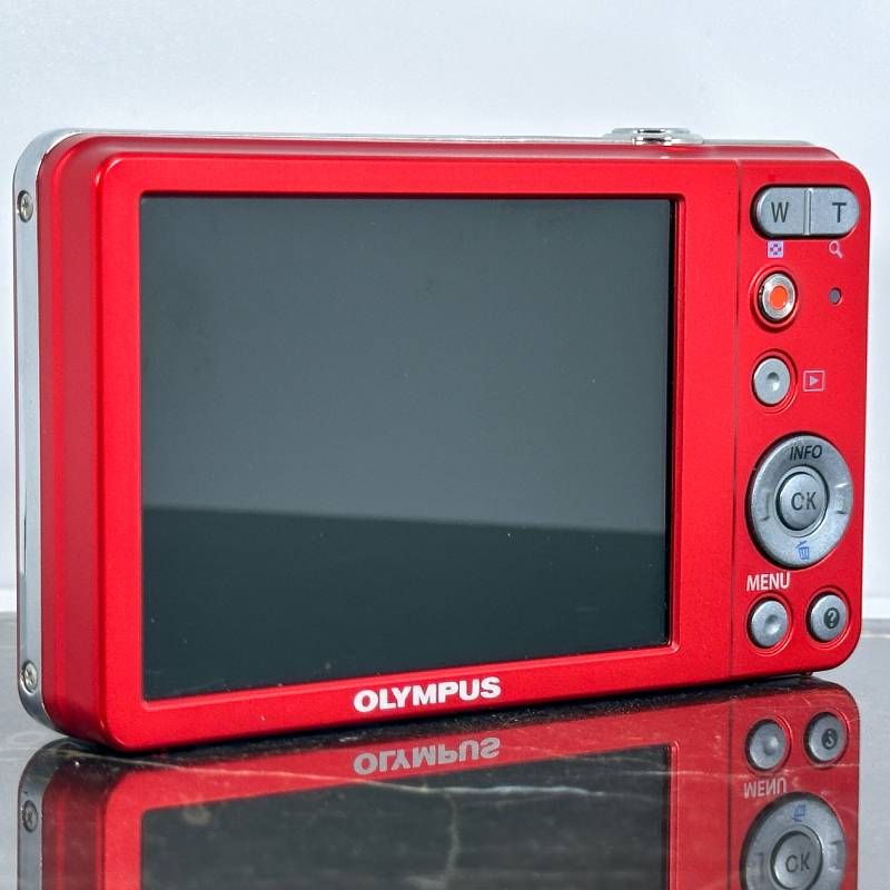 Olympus VG-120 レッド コンパクトデジタルカメラ 1400万画素 光学5倍