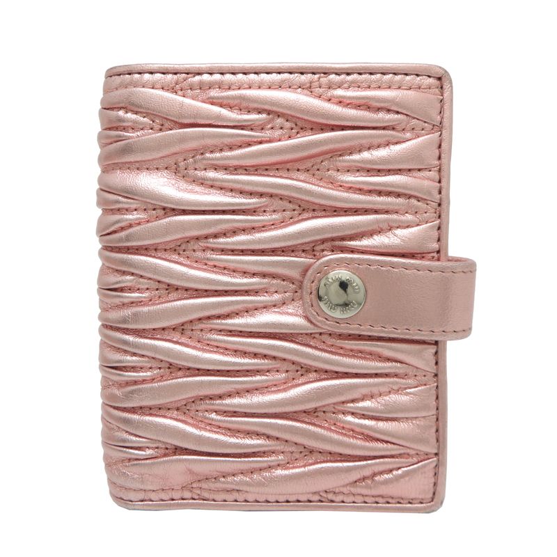 ミュウミュウ 二つ折り財布 5MV016 - メルカリ