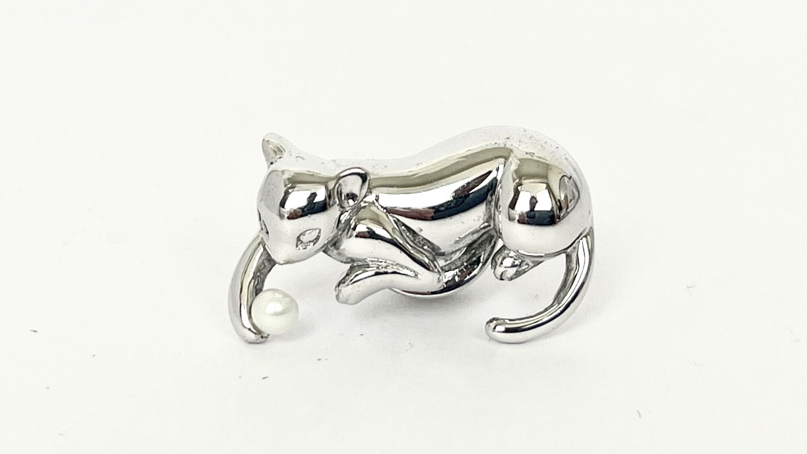 MIKIMOTO ミキモト キャット ブローチ パール付き 猫型 ピンブローチ