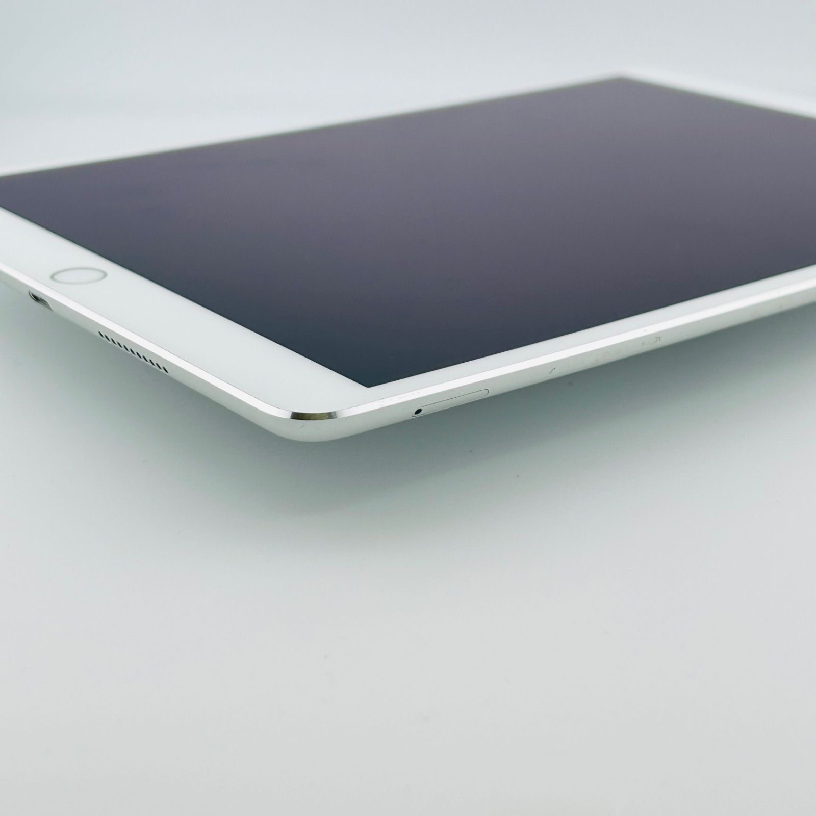 バッテリー良好98% iPad Pro10.5インチ 64GB シルバー Cellularモデル