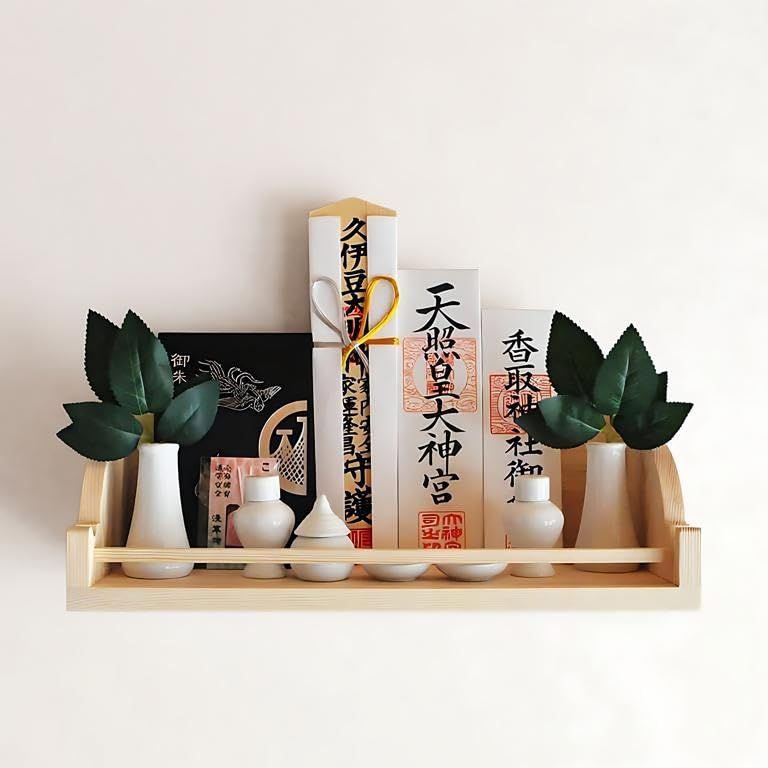 新品】神棚 御札立て 壁掛け モダン 彫刻雲 壁掛け用神札立（神棚