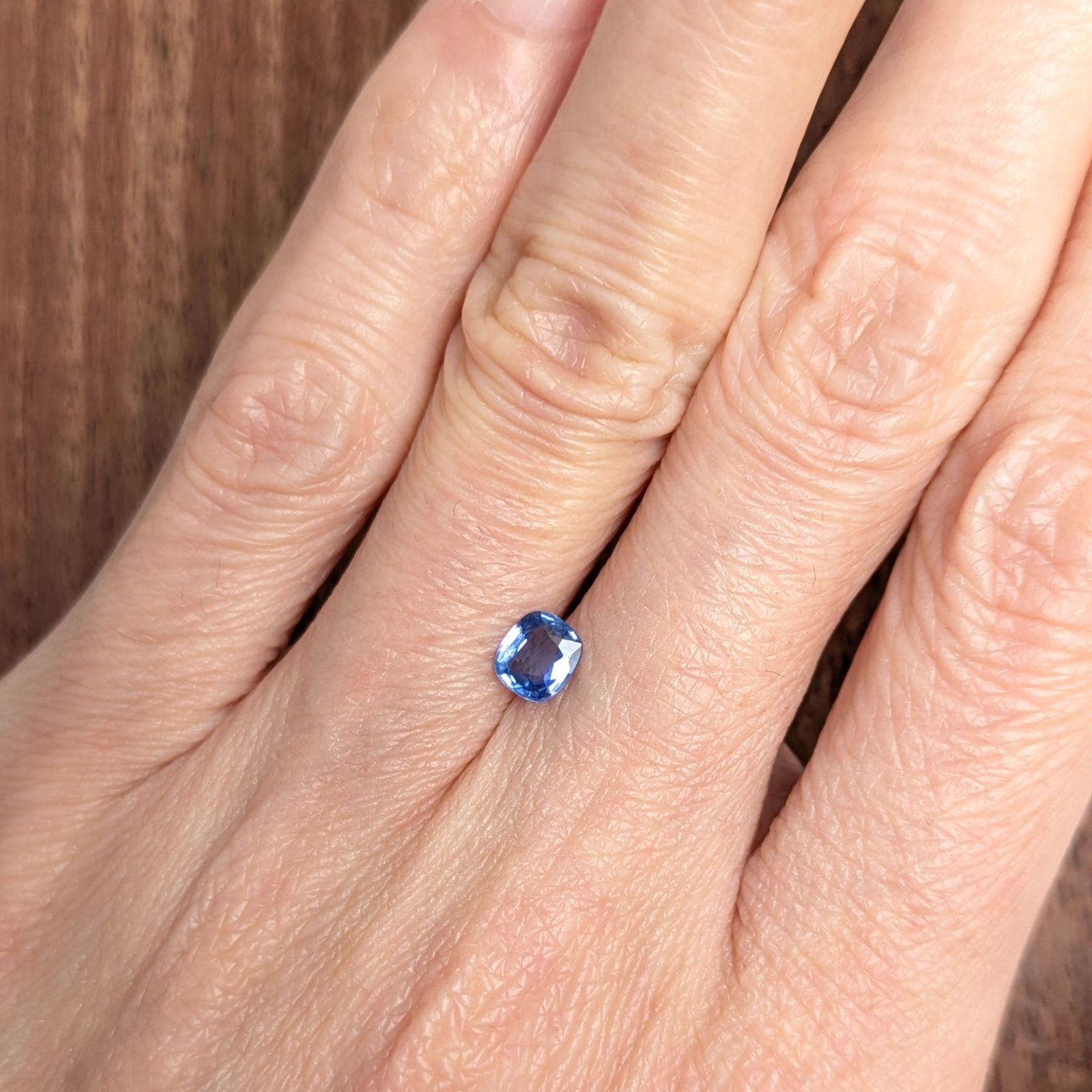 非加熱ブルーサファイアルース ミャンマー・モゴック産 【0.52ct 
