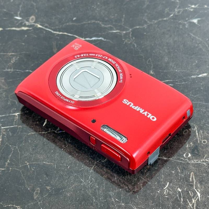 美品】Olympus Stylus VG-180 レッド コンパクトデジタルカメラ 1600万