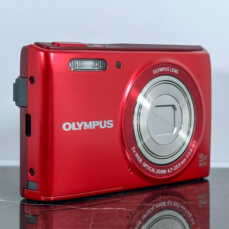 美品】Olympus Stylus VG-180 レッド コンパクトデジタルカメラ 1600万